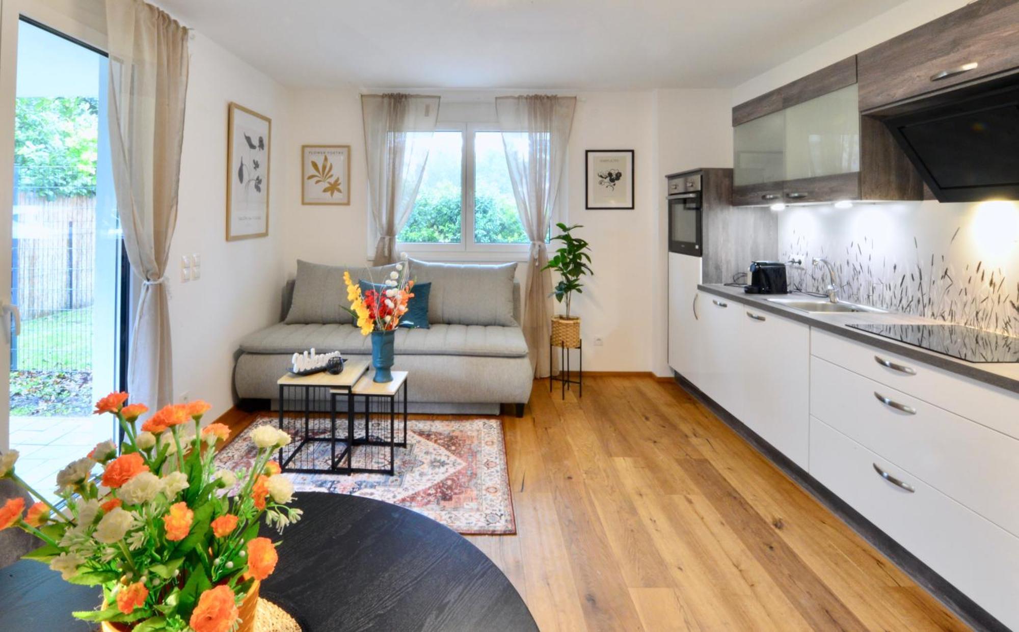 Appartement New With Parking And Metro In Front Of The House à Vienne Extérieur photo